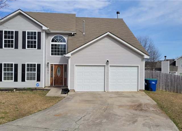 Property at 4271 Winston Cir, South Fulton, GA 30349, 4 beds, 2.5 baths