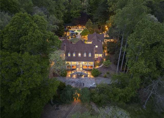 Property at 14840 E Bluff Rd, Milton, GA 30004, 6 beds, 5.5 baths