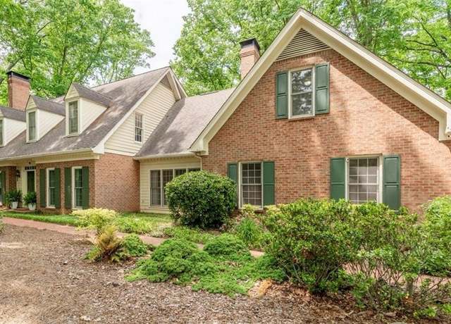 Property at 335 Cameron Ridge Dr, Atlanta, GA 30328, 5 beds, 5 baths