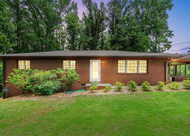 Property at 1630 Park Ln, Marietta, GA 30066, 3 beds, 2 baths