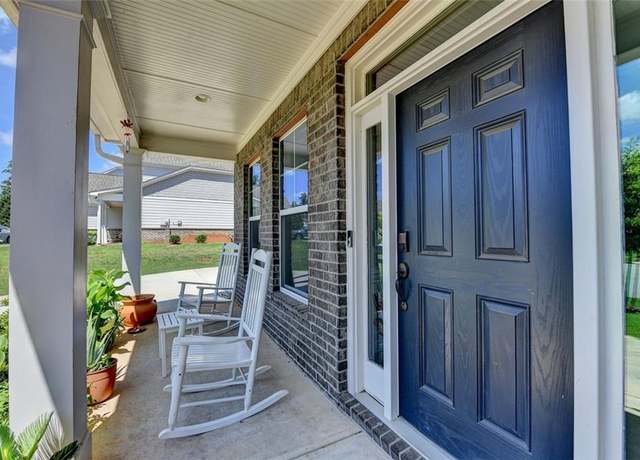 Property at 6867 Kate Ln, Flowery Branch, GA 30542, 4 beds, 3.5 baths