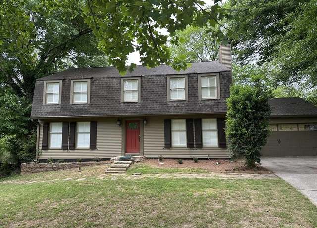 Property at 150 N Pond Ct, Roswell, GA 30076, 5 beds, 2.5 baths