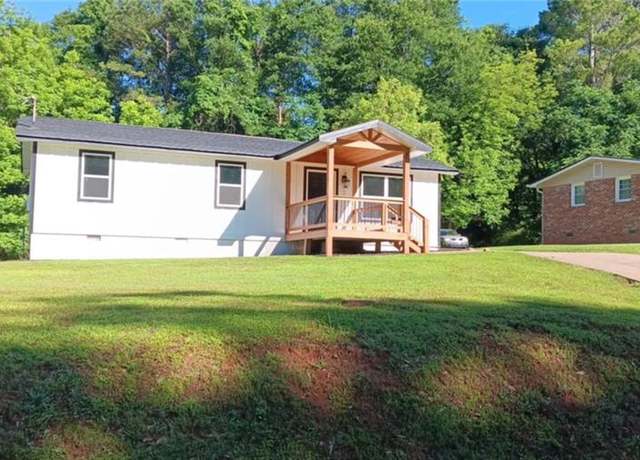 Property at 86 Martin Luther King Jr Dr, Jefferson, GA 30549, 3 beds, 2 baths