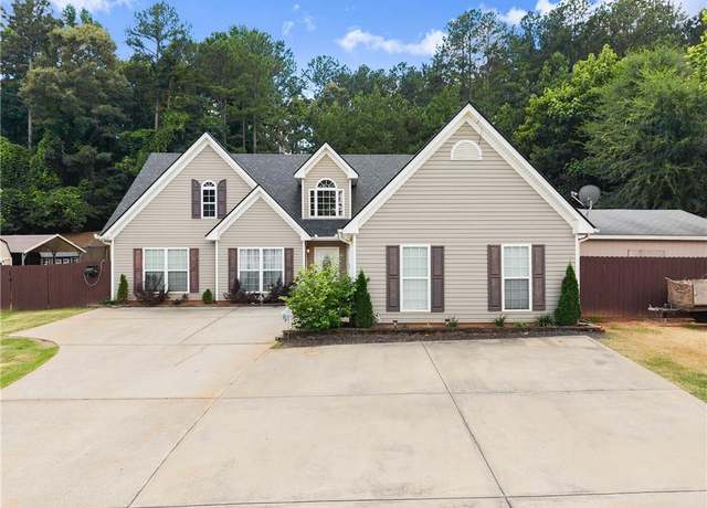 Property at 69 Maple Leaf Ct, Hoschton, GA 30548, 4 beds, 3 baths