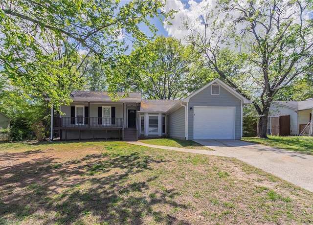 Property at 5810 Northfield Dr, Ellenwood, GA 30294, 3 beds, 2 baths