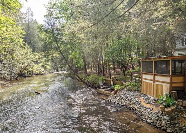 Property at 284 Wedowee Ct, Ellijay, GA 30540, 4 beds, 3.5 baths