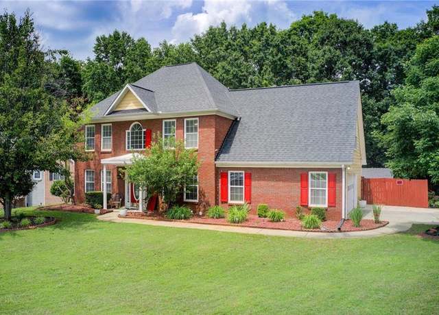 Property at 452 Emerald Trce, Jonesboro, GA 30236, 4 beds, 2.5 baths