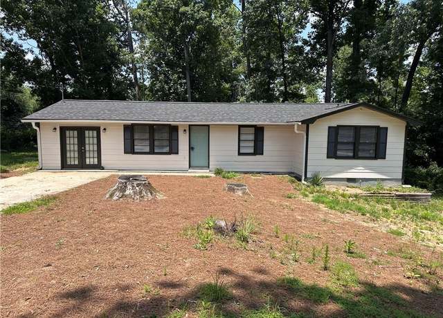 Property at 1087 W Adrian Cir SW, Conyers, GA 30094, 4 beds, 2 baths