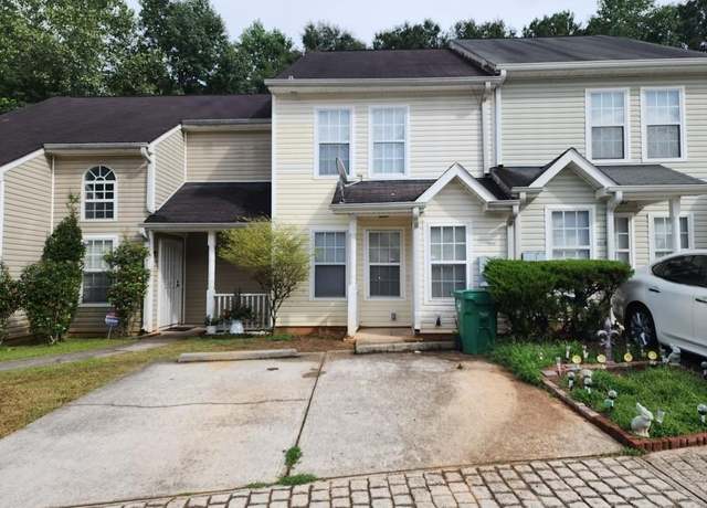Property at 6518 Wellington Chase Ct, Lithonia, GA 30058, 2 beds, 1.5 baths