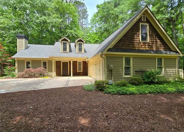 Property at 5755 Hendrix Rd, Cumming, GA 30040, 5 beds, 3 baths