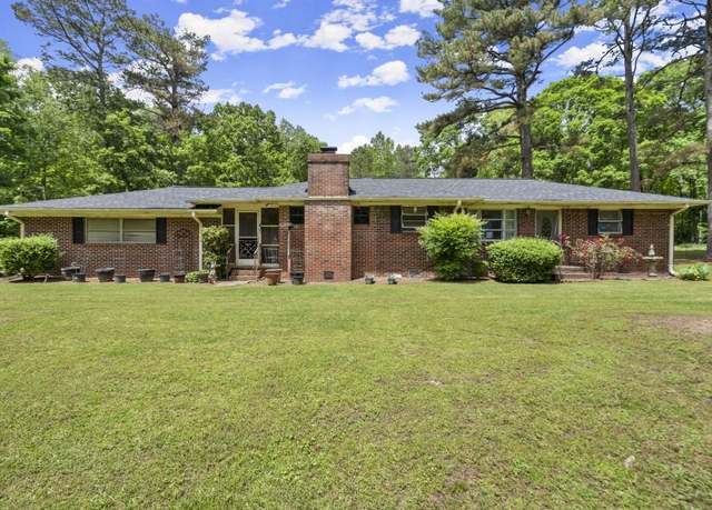 Property at 3630 Spot Rd, Cumming, GA 30040, 3 beds, 2 baths