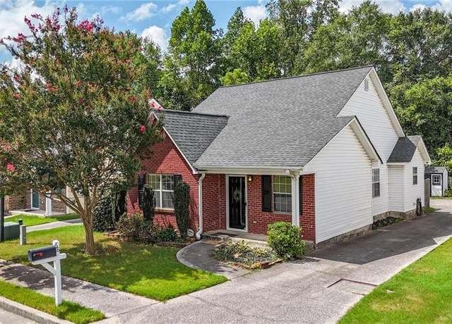 Property at 68 Pointe North Dr, Cartersville, GA 30120, 3 beds, 2 baths