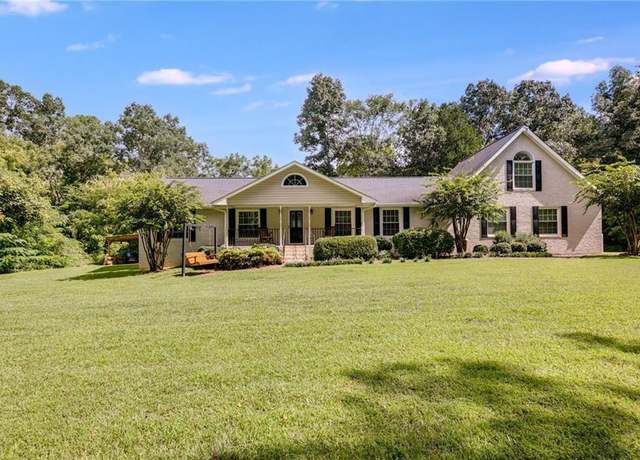 Property at 3904 Cave Spring Rd SW, Rome, GA 30161, 3 beds, 2 baths