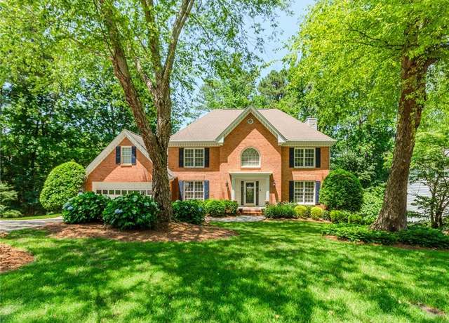 Property at 2205 Parliament Dr, Lawrenceville, GA 30043, 4 beds, 2.5 baths