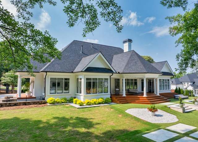 Property at 5317 Legends Dr, Braselton, GA 30517, 5 beds, 4.5 baths