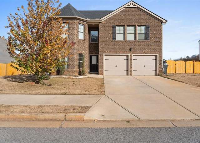 Property at 165 Twin Lakes Dr, Covington, GA 30016, 5 beds, 3 baths