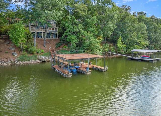 Property at 9930 Misty Cove Ln, Gainesville, GA 30506, 3 beds, 3 baths