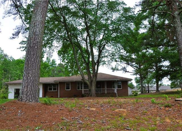 Property at 590 Villa Rica Hwy, Dallas, GA 30157, 3 beds, 2 baths