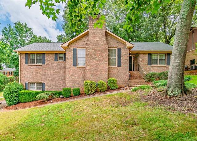 Property at 450 Battersea Dr, Lawrenceville, GA 30044, 4 beds, 2.5 baths