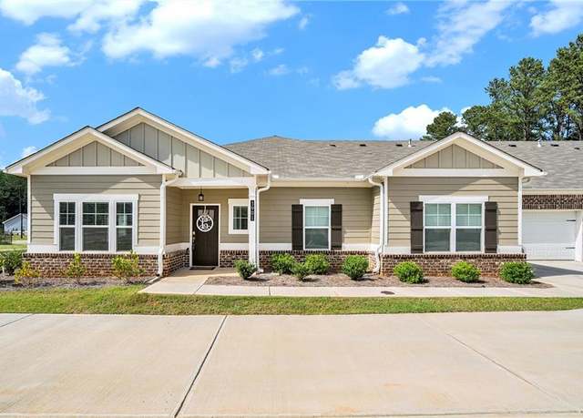 Property at 3901 Shelleydale Dr, Powder Springs, GA 30127, 3 beds, 2 baths