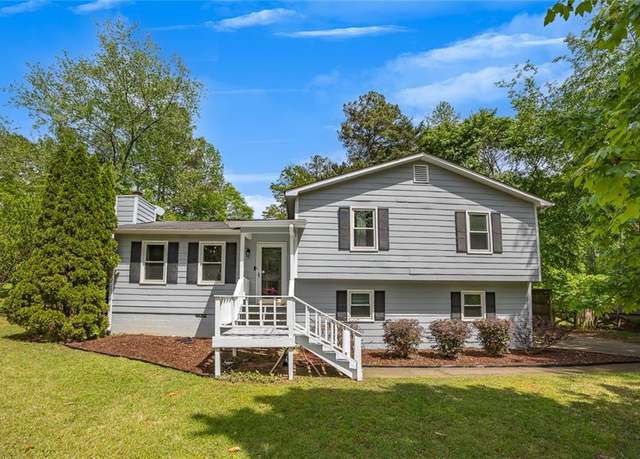 Property at 2994 Cathy Ann Ct NW, Acworth, GA 30101, 3 beds, 2 baths