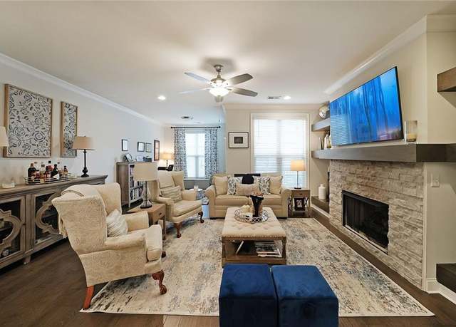 Property at 2051 Glenview Park Cir, Duluth, GA 30097, 3 beds, 3.5 baths