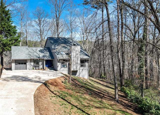 Property at 2715 Brook Valley Dr, Cumming, GA 30041, 3 beds, 2.5 baths
