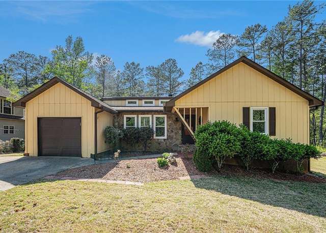Property at 8083 Cypress Ct, Villa Rica, GA 30180, 3 beds, 2 baths