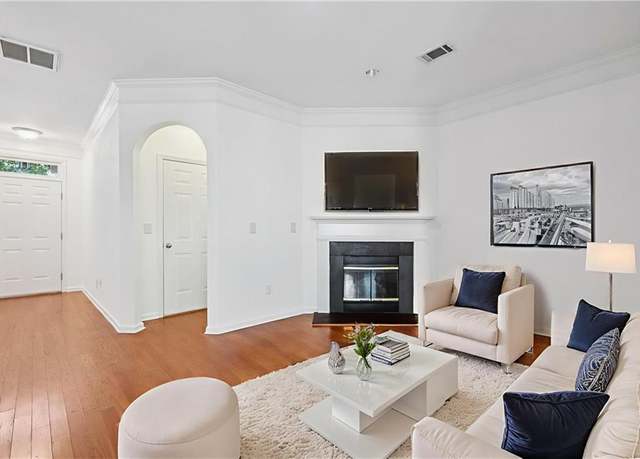 Property at 577 Reed St SE, Atlanta, GA 30312, 2 beds, 2.5 baths