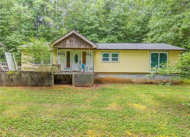 Property at 10610 Chatsworth Hwy, Ellijay, GA 30540, 3 beds, 2 baths