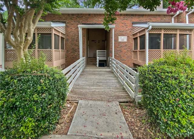 Property at 309 Quail Run, Roswell, GA 30076, 3 beds, 2 baths
