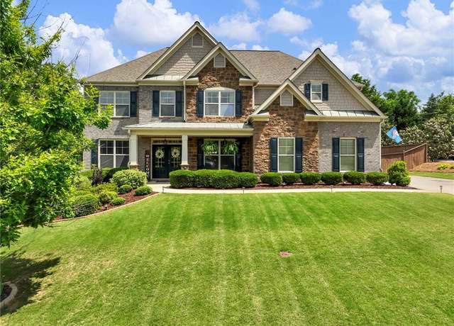 Property at 5220 Southern Hills Ln, Cumming, GA 30040, 5 beds, 4 baths