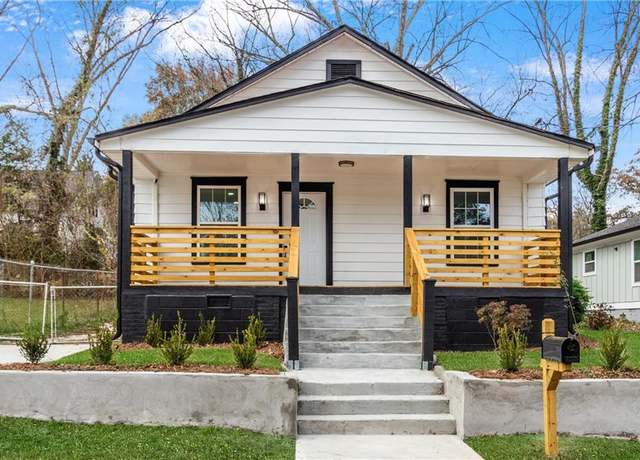 Property at 1097 Hubbard St SW, Atlanta, GA 30310, 3 beds, 2 baths