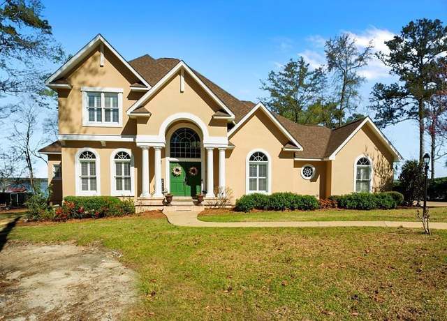 Property at 209 Cypress Cove Rd, Eufaula, AL 36027, 4 beds, 3.5 baths