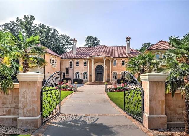 Property at 720 Heards Ferry Rd, Sandy Springs, GA 30328, 10 beds, 12.5 baths
