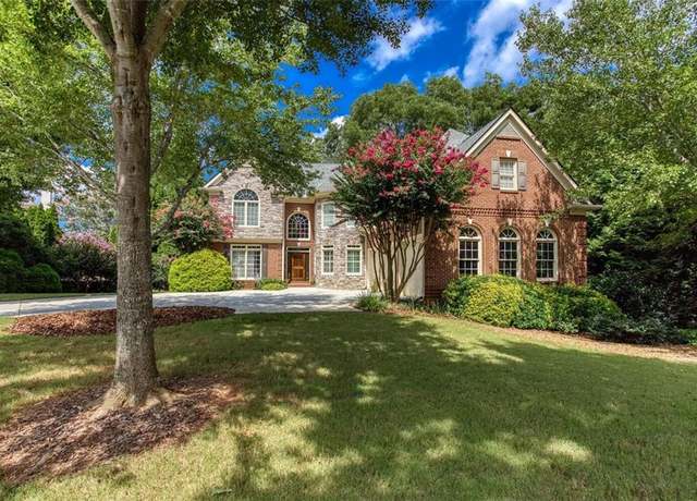 Property at 130 Elizabeth Cv, Roswell, GA 30075, 5 beds, 5.5 baths