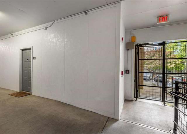 Property at 821 Ralph Mcgill Blvd NE #2113, Atlanta, GA 30306, 1 bed, 1 bath