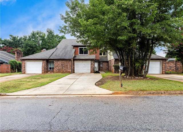 Property at 2578 Fieldstone View Ln, Conyers, GA 30013, 3 beds, 2 baths