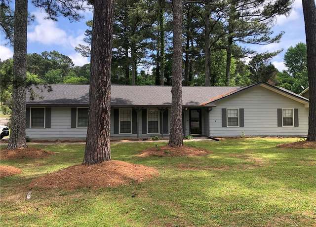 Property at 35 Fairfield Dr, Ellenwood, GA 30294, 3 beds, 2 baths