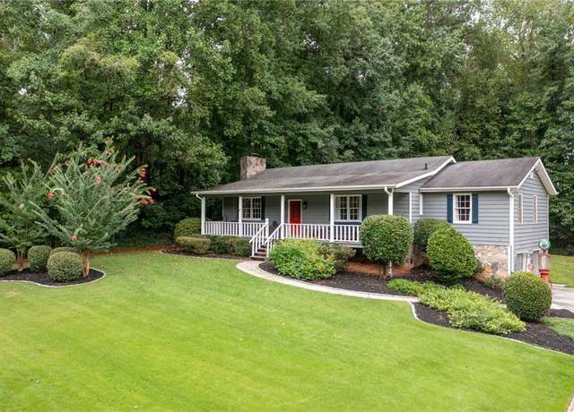 Property at 3225 Forest Creek Dr SW, Marietta, GA 30064, 3 beds, 2.5 baths