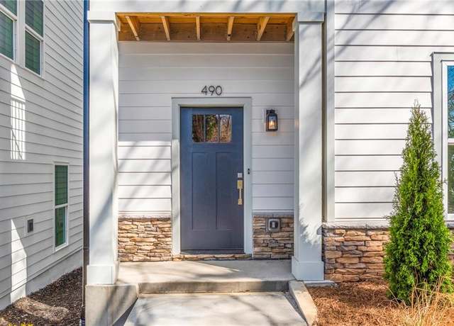 Property at 490 Hammons Way, Atlanta, GA 30315, 4 beds, 3.5 baths