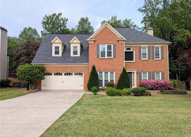 Property at 11750 Ashwick Pl, Alpharetta, GA 30005, 5 beds, 2.5 baths