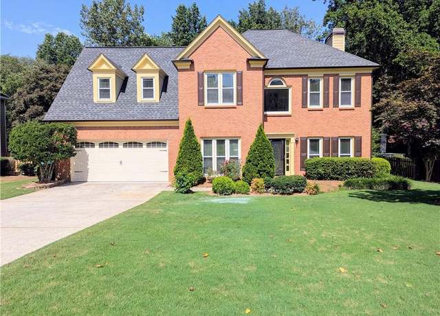 Property at 11750 Ashwick Pl, Alpharetta, GA 30005, 5 beds, 2.5 baths