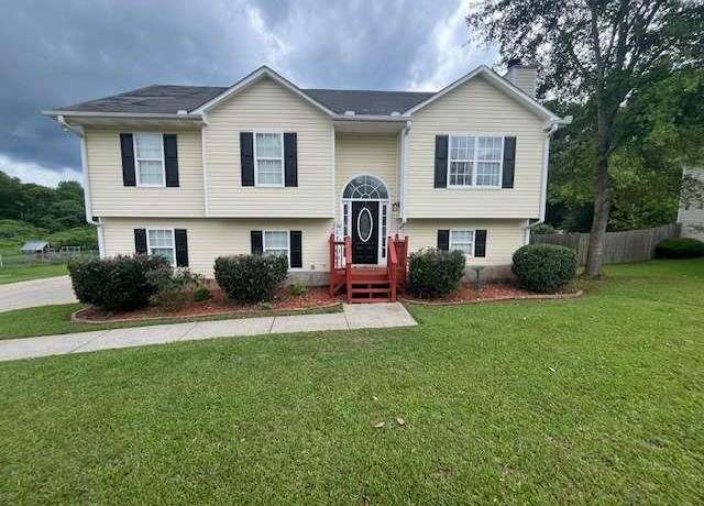 Property at 122 Pine Needle Trl, Villa Rica, GA 30180, 3 beds, 2 baths