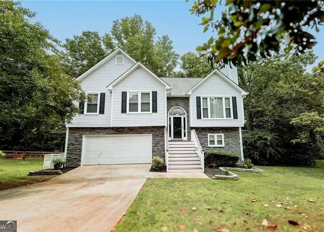 Property at 7030 Wessex Way, Cumming, GA 30028, 3 beds, 3 baths