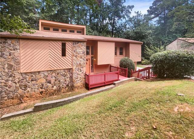 Property at 1661 Fieldgreen Overlook, Stone Mountain, GA 30088, 4 beds, 3 baths