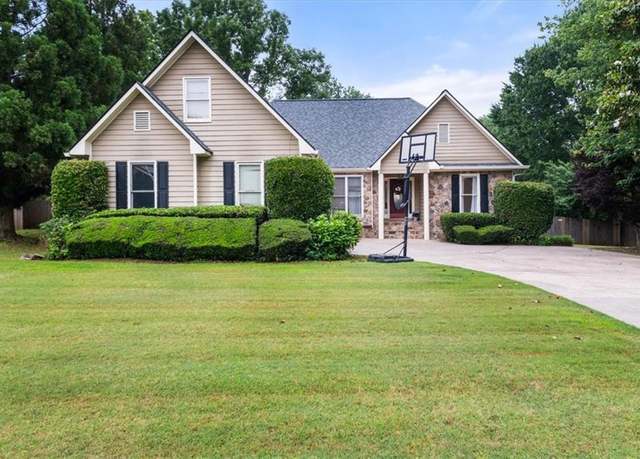 Property at 2835 Channing Way, Cumming, GA 30040, 3 beds, 2 baths