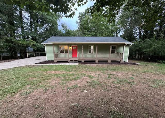 Property at 5119 Ash Cir, Gainesville, GA 30504, 3 beds, 2 baths