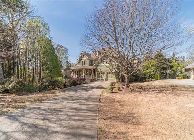 Property at 3828 Morning Meadow Ln, Buford, GA 30519, 5 beds, 4 baths