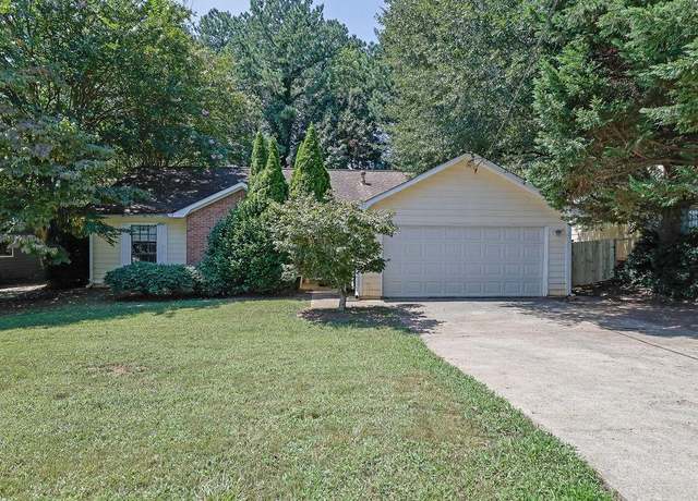 Property at 1738 Brandon Sq, Lawrenceville, GA 30044, 3 beds, 2 baths